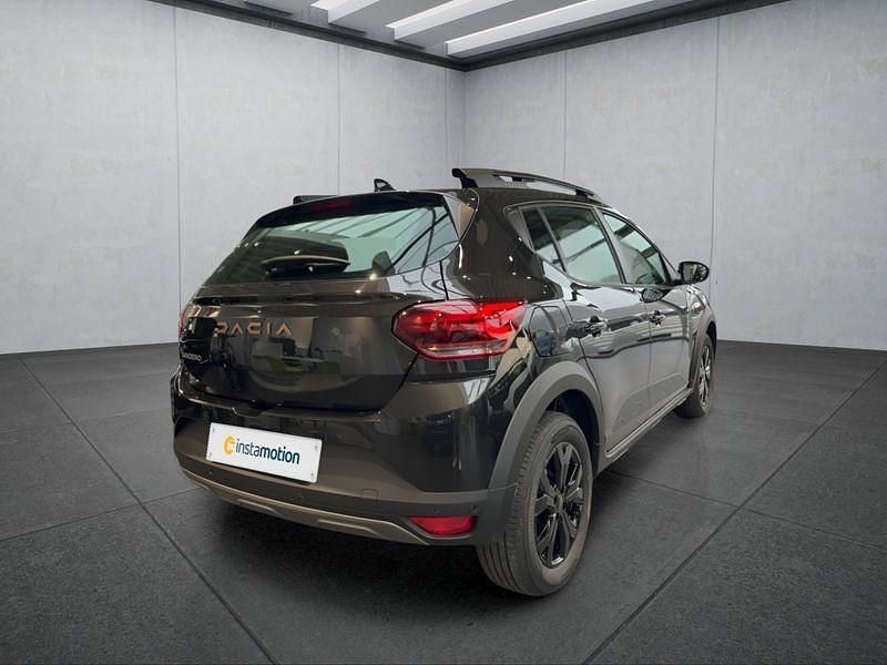 Neu Dacia Sandero Stepway 90 PS (66 kW) 2025 Schwarz Kleinwagen