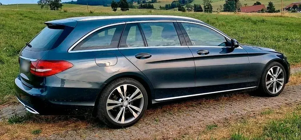Gebraucht Mercedes C180 156 PS (114 kW) 2015 Grau Kombi