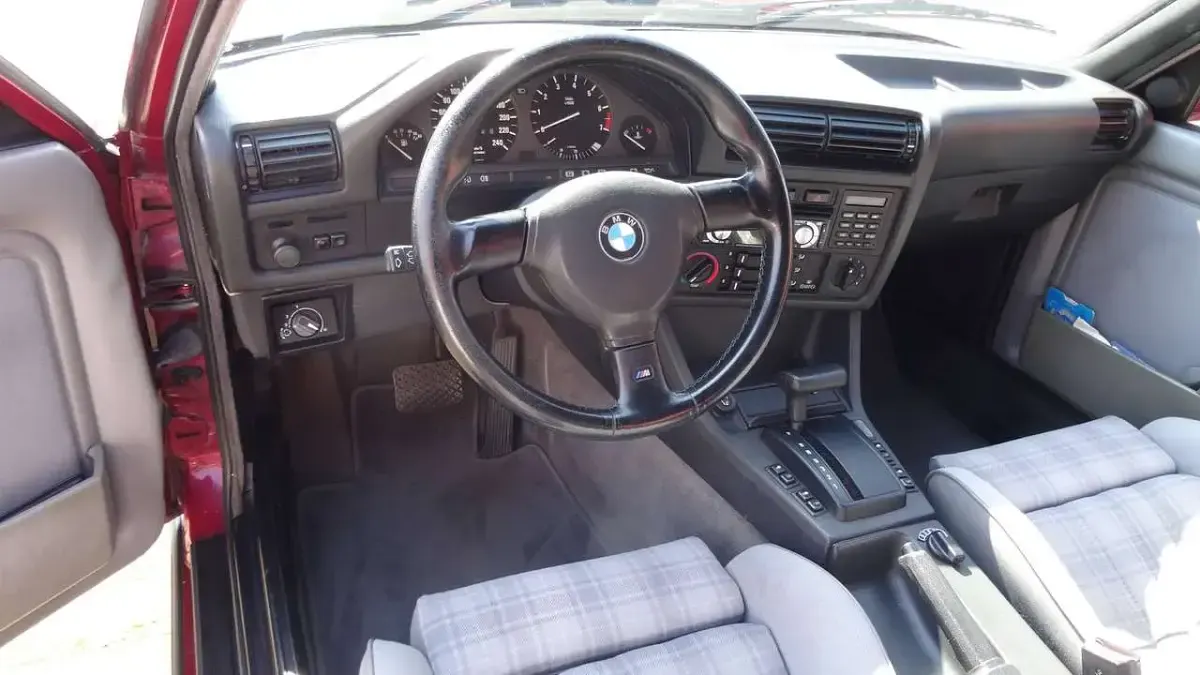 Gebraucht BMW 325 171 PS (125 kW) 1991 Rot Cabrio