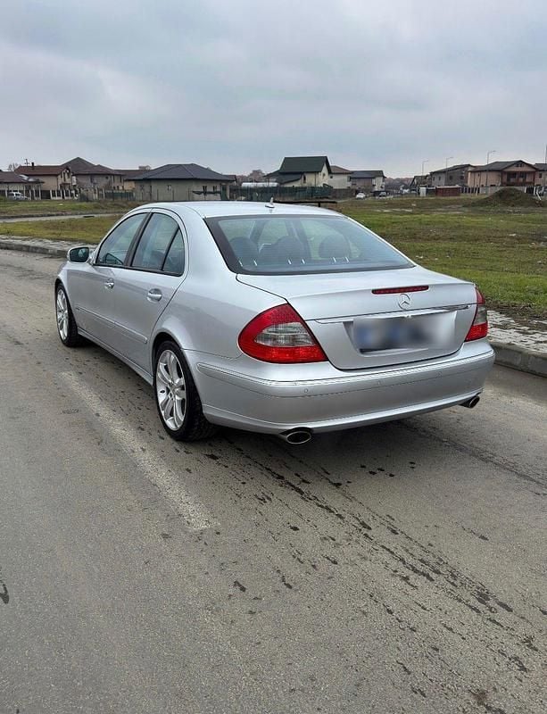 Gebraucht Mercedes E280 231 PS (169 kW) 2007 Grau Limousine