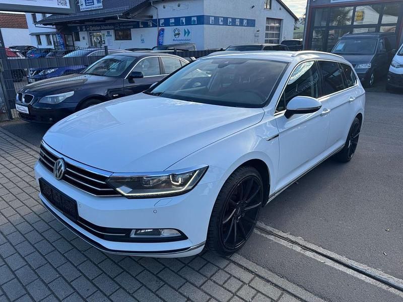 Gebraucht VW Passat Comfortline 239 PS (175 kW) 2015 Weiß Kombi