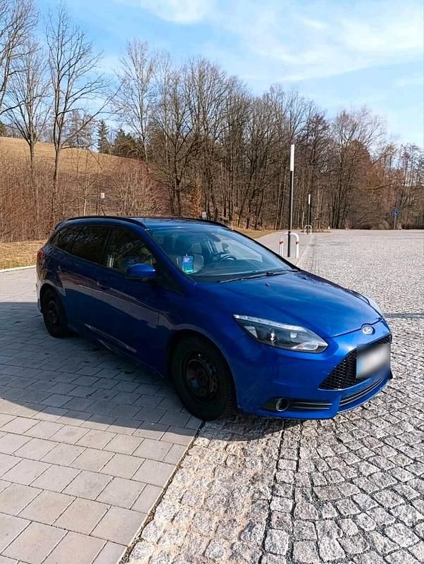 Gebraucht Ford Focus ST 250 PS (183 kW) 2014 Blau Kombi