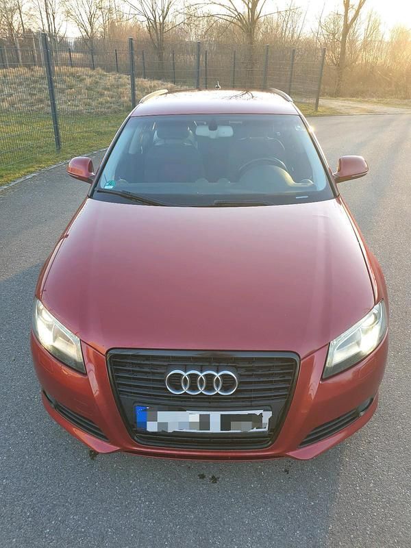 Rot Gebraucht 2008 Audi A3 Sportback Kombi | 3.500 € (Fairer Preis) - Bild 1/4