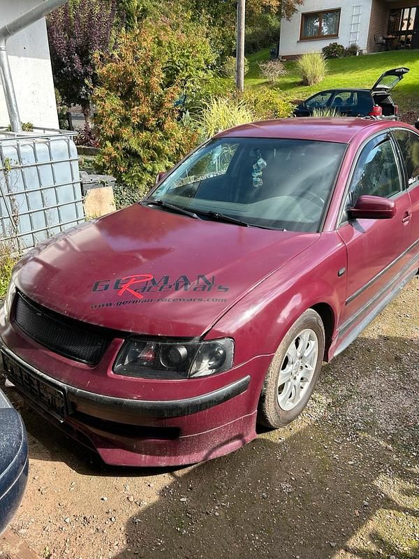 Andere farben Gebraucht 1997 VW Passat Limousine | 1.000 € (Guter Preis) - Bild 1/4