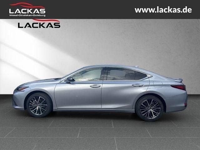 Neu Lexus ES300H Business Edition 218 PS (160 kW) 2026 Silber Limousine