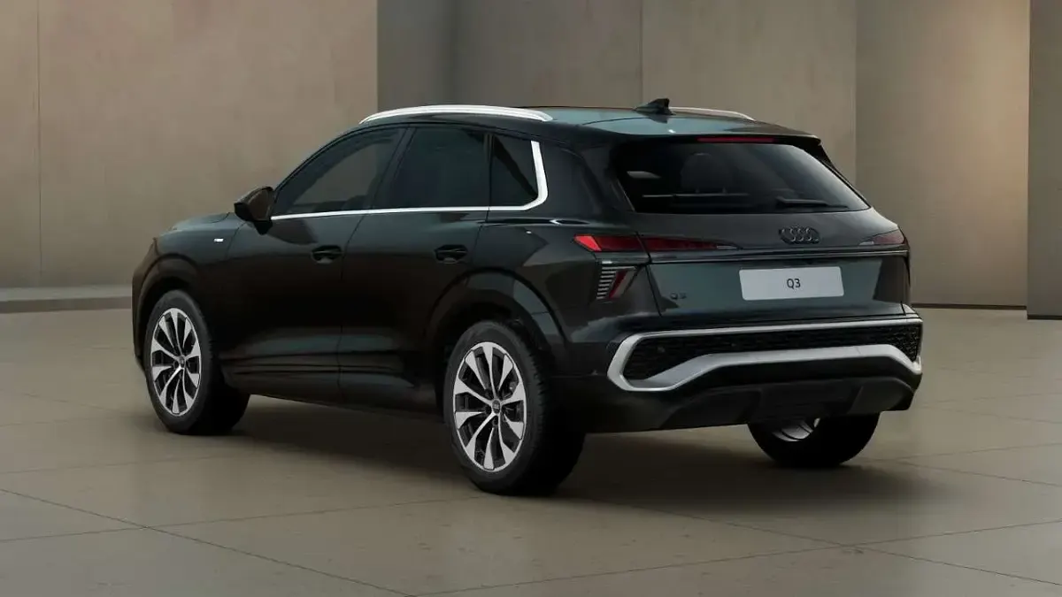Neu Audi Q3 S-Line 150 PS (110 kW) 2026 Mythosschwarz metallic SUV
