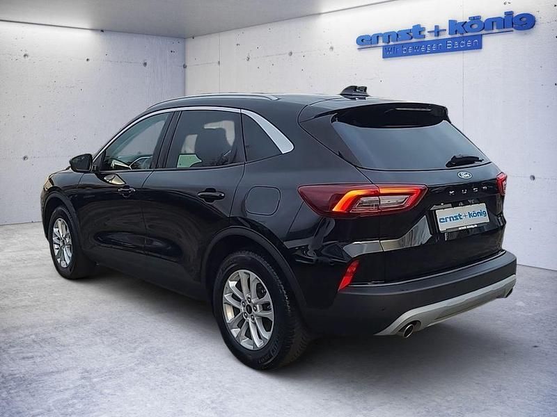 Gebraucht Ford Kuga Titanium 186 PS (136 kW) 2024 Schwarz SUV