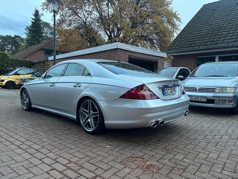 Gebraucht Mercedes CLS500 AMG 306 PS (225 kW) 2004 Silber Coupé