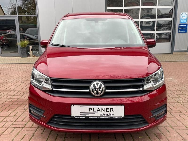 Gebraucht VW Caddy Maxi 131 PS (96 kW) 2018 Rot Van / Kleinbus