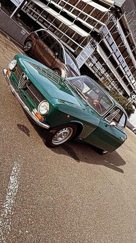 Grün Gebraucht 1971 Alfa Romeo GT Junior Coupé | 24.980 € - Bild 1/4