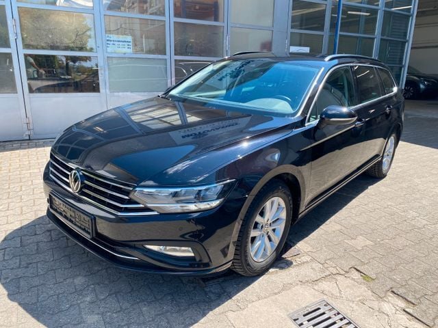 Grau Gebraucht 2023 VW Passat Business Kombi | 20.900 € (Fairer Preis) - Bild 1/4