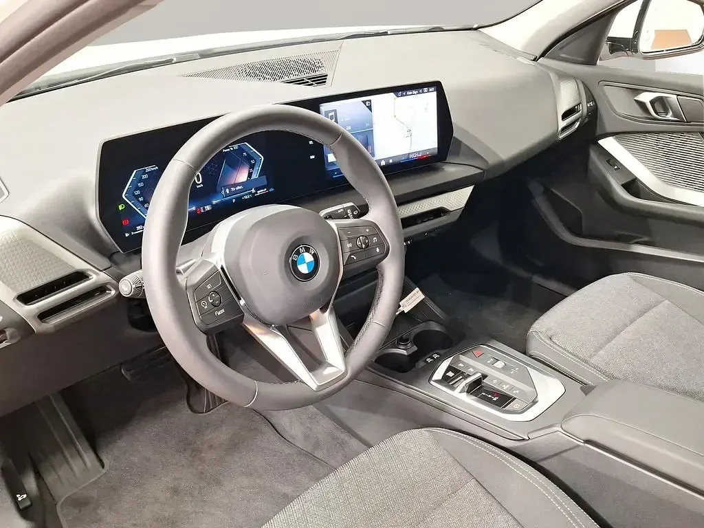 Używany BMW 120 Efficient Dynamics 156 KM (114 kW) 2025 Biały Hatchback