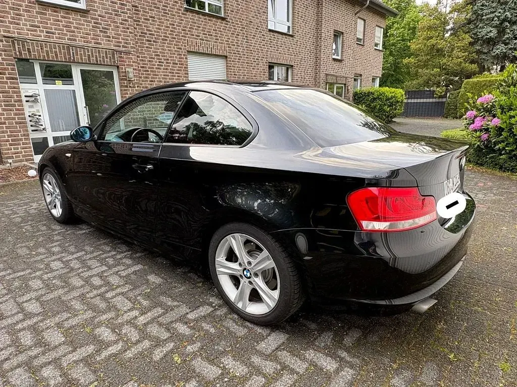 Używany BMW 120 177 KM (130 kW) 2009 Czarny Hatchback