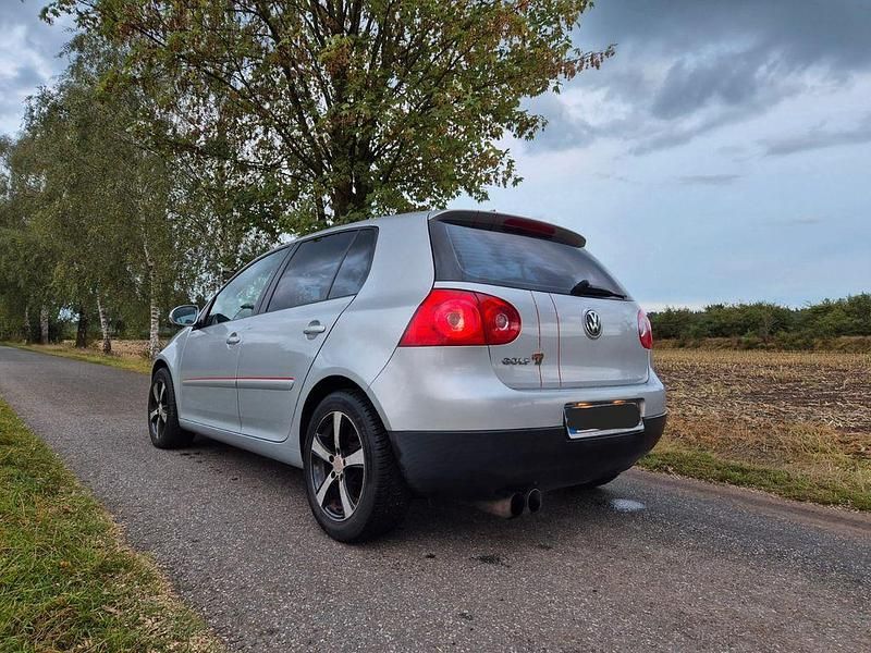 Gebraucht VW Golf V Trendline 102 PS (75 kW) 2007 Silber Limousine