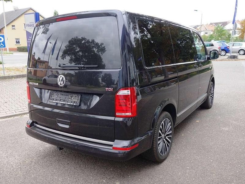 Gebraucht VW T6 Generation Six 204 PS (150 kW) 2016 Deep black Van