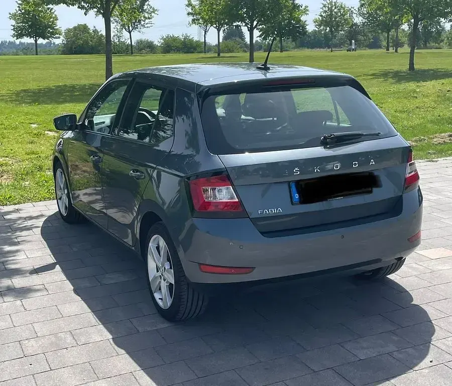 Gebraucht Skoda Fabia Cool Plus 95 PS (69 kW) 2021 Grau Kleinwagen