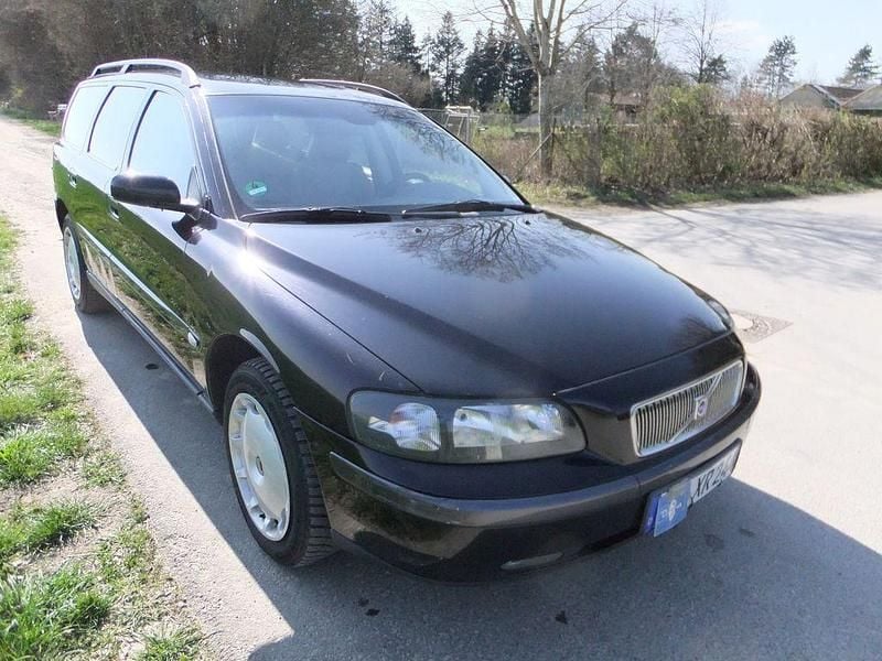 Gebraucht Volvo V70 140 PS (102 kW) 2003 Schwarz Kombi