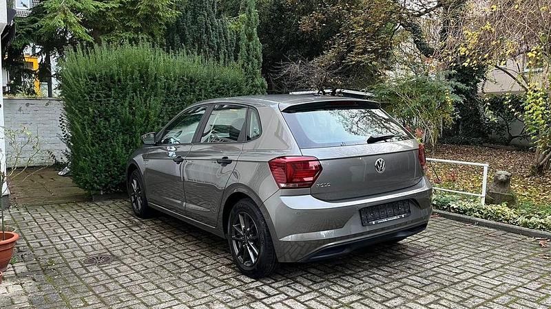 Usata VW Polo 75 CV (55 kW) 2018 Grigio Berlina