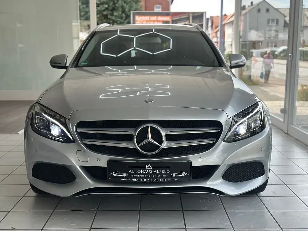 Gebraucht Mercedes C220 Avantgarde 170 PS (125 kW) 2016 Silber Kombi