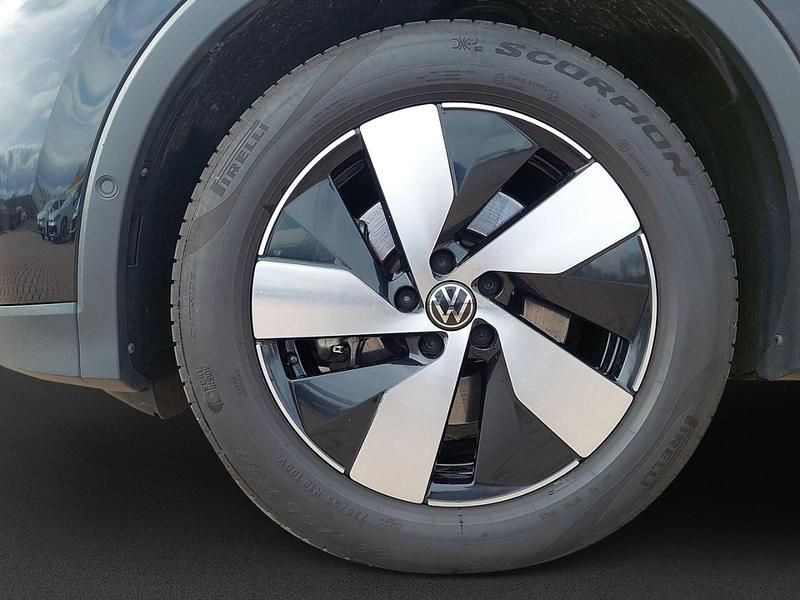 Gebraucht VW Tiguan Life 150 PS (110 kW) 2024 Schwarz SUV