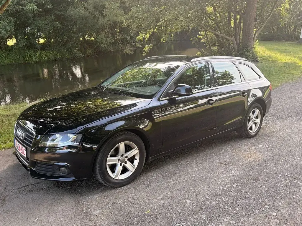 Gebraucht Audi A4 Attraction 160 PS (117 kW) 2008 Schwarz Kombi