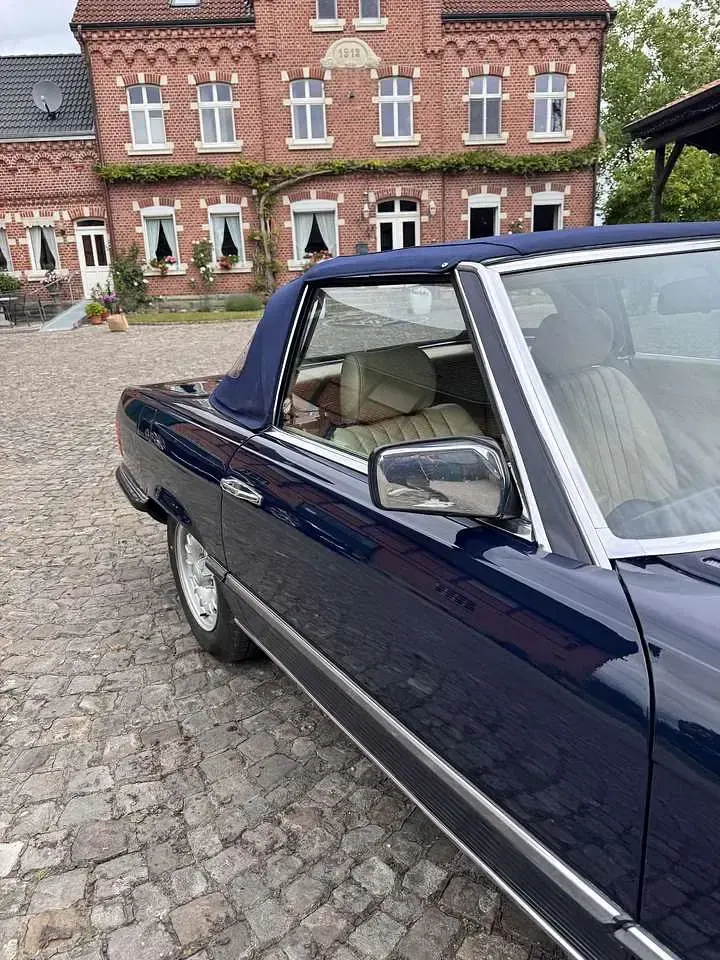 Gebraucht Mercedes 250 184 PS (135 kW) 1980