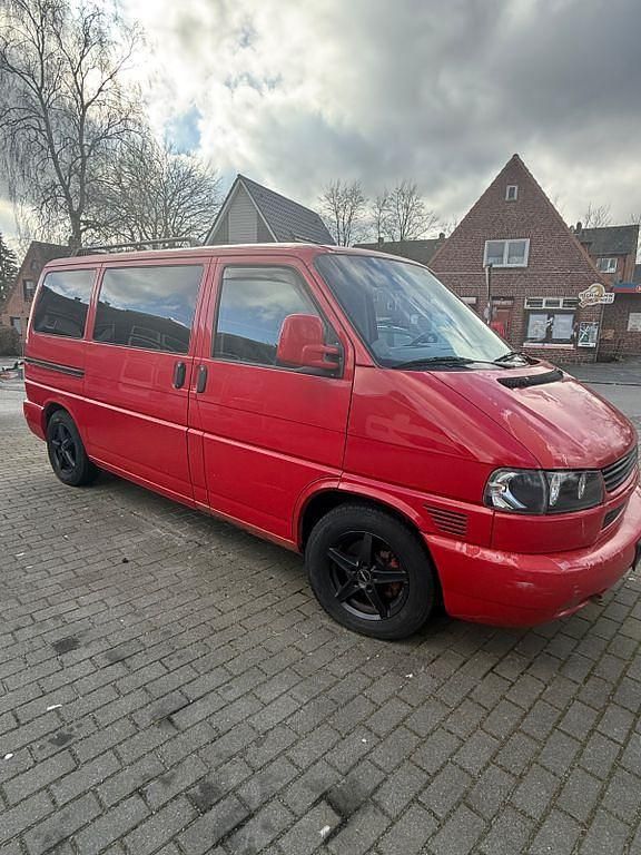 Second-hand VW T4 102 CP (75 kW) 1999 Roșu Van