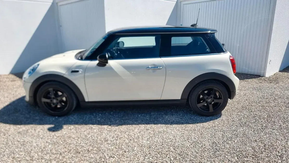 Gebraucht Mini Cooper 136 PS (100 kW) 2016 Weiß Kleinwagen