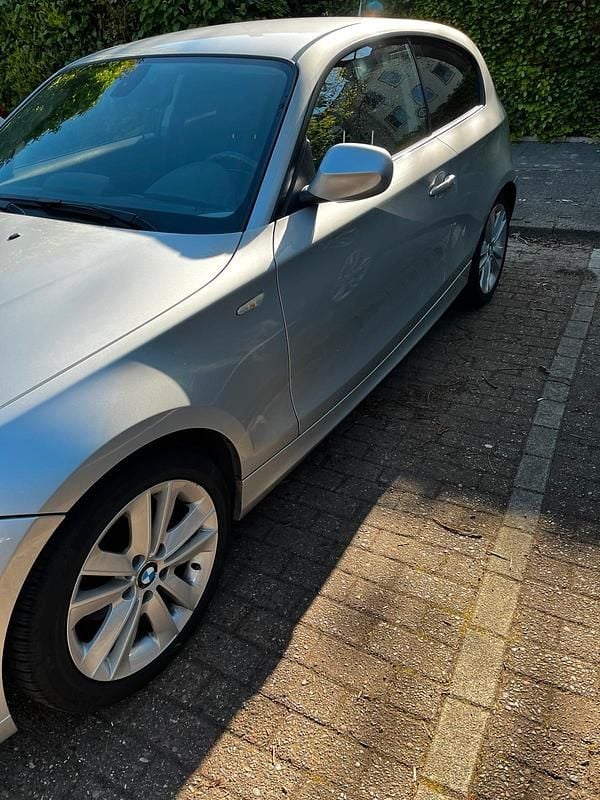 Gebraucht BMW 118 Coupé 143 PS (105 kW) 2012 Silber Coupé