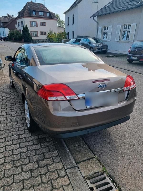 Gebraucht Ford Focus Cabriolet 107 PS (78 kW) 2007 Braun Cabrio