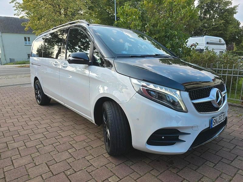 Gebraucht Mercedes V250 190 PS (139 kW) 2016 Weiß Van / Kleinbus