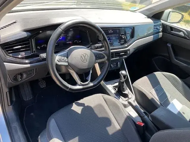 Gebraucht VW Polo Life 80 PS (58 kW) 2023 Reflexsilber metallic Kleinwagen
