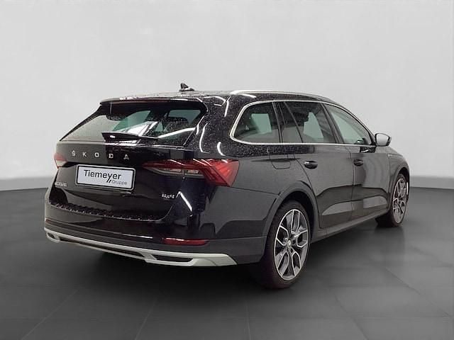 Gebraucht Skoda Octavia 190 PS (139 kW) 2023 Blackmagic perleffekt Kombi