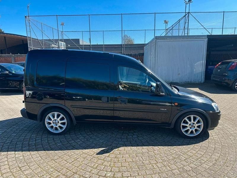 Gebraucht Opel Combo 97 PS (71 kW) 2005 Other Van / Kleinbus
