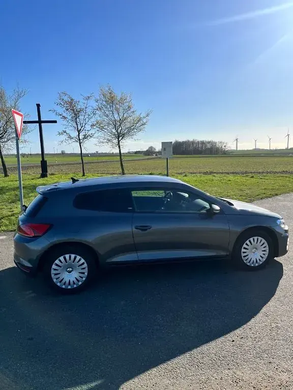 Gebraucht VW Scirocco Sound 179 PS (131 kW) 2017 Grau Coupé