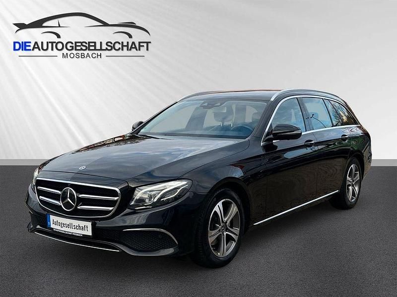 Gebraucht Mercedes E220 Avantgarde 194 PS (142 kW) 2019 Schwarz Limousine