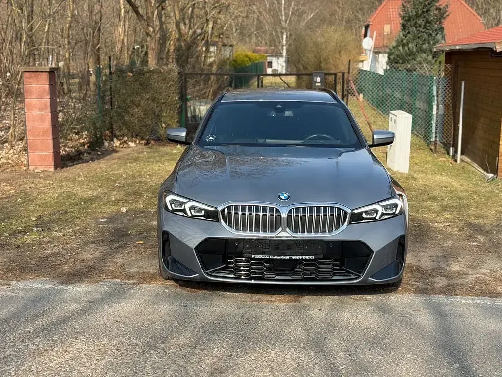 Käytetty BMW 330 Performance 245 HP (180 kW) 2024 Harmaa Farmari