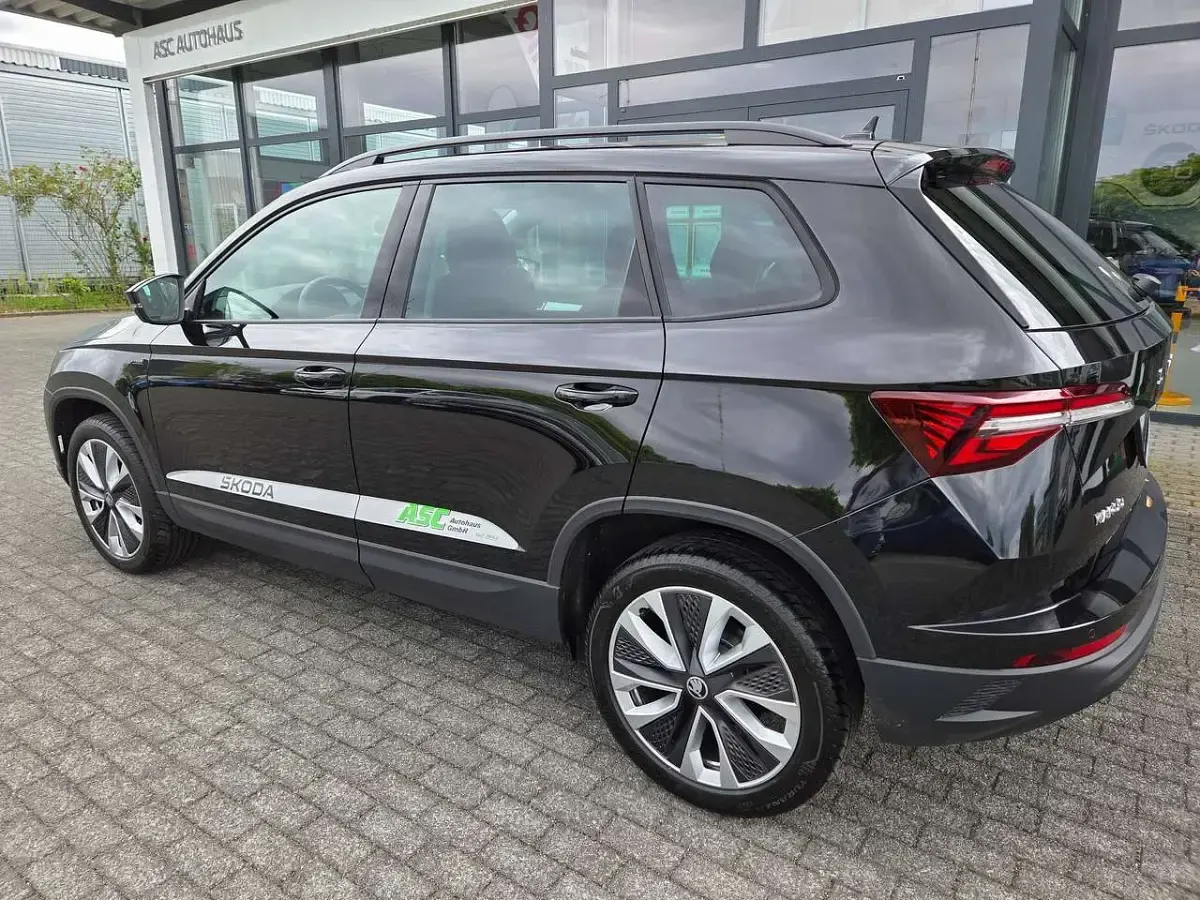 Gebraucht Skoda Karoq Tour 150 PS (110 kW) 2026 Blackmagic perleffekt SUV