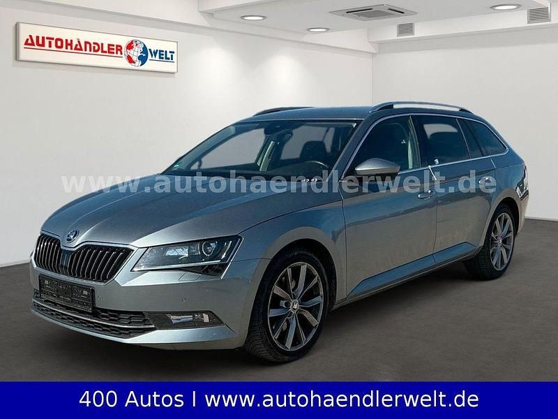 Gebraucht Skoda Superb Style 150 PS (110 kW) 2016 Grau Kombi