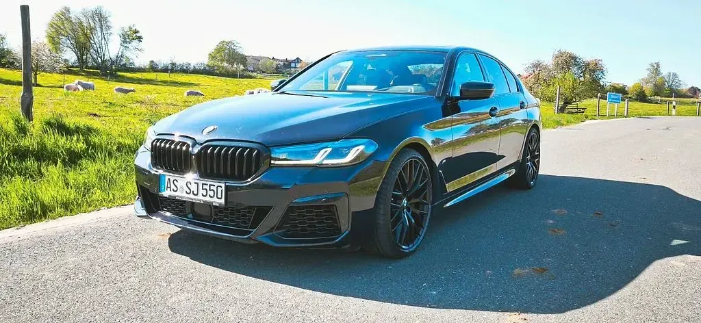 Gebraucht BMW M550 Shadowline 530 PS (389 kW) 2021 Schwarz Limousine