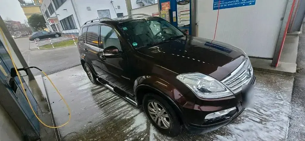 Gebraucht SsangYong Rexton 155 PS (114 kW) 2014 Braun SUV