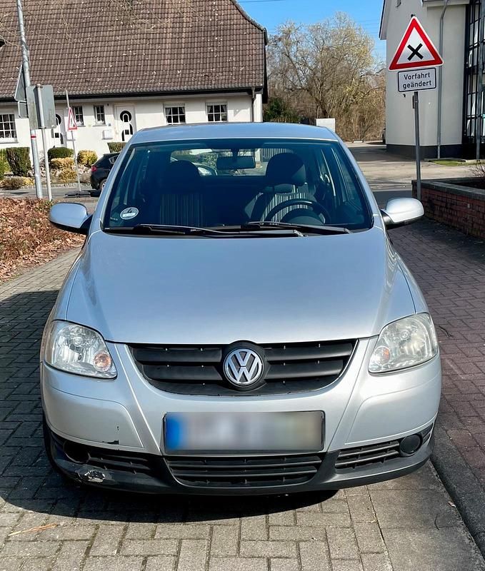 Gebraucht VW Fox 55 PS (40 kW) 2005 Silber Kleinwagen
