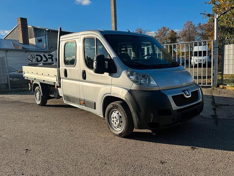 Silber Gebraucht 2010 Peugeot Boxer Van | 7.990 € - Bild 1/4