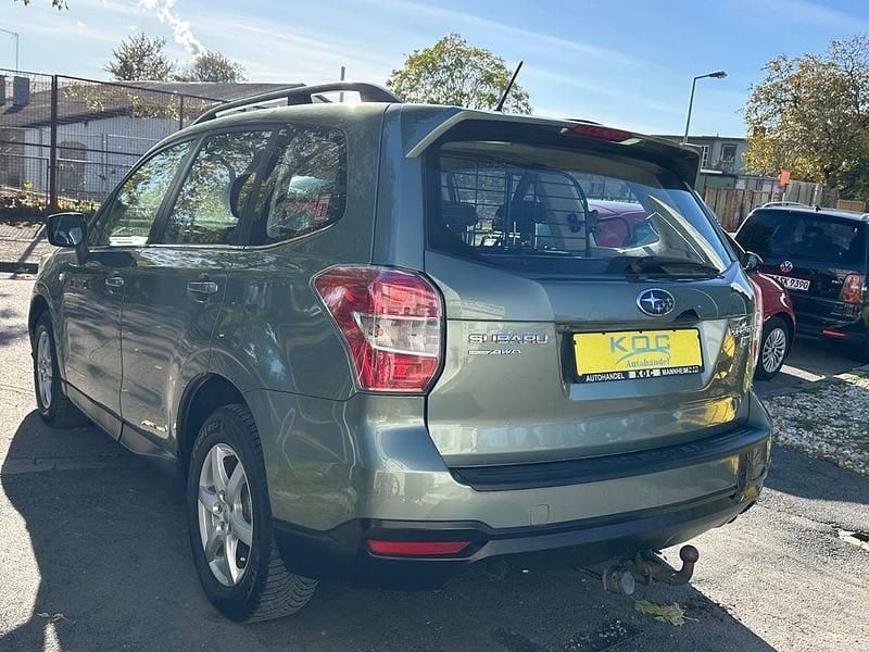 Gebraucht Subaru Forester Active 147 PS (108 kW) 2014 Grün SUV