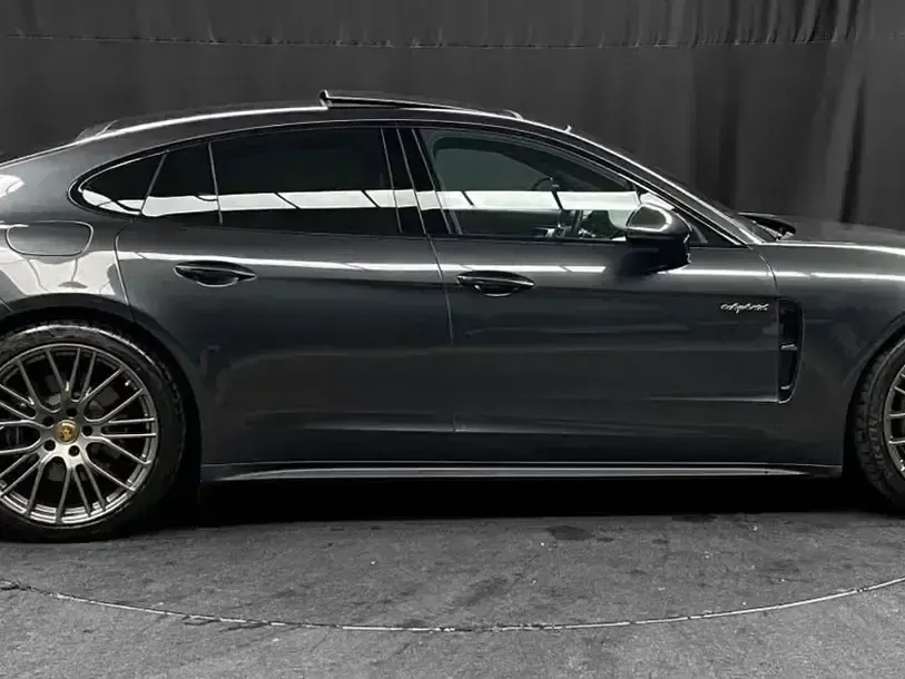 Gebraucht Porsche Panamera 4 E-Hybrid Platinum Edition 462 PS (339 kW) 2023 Vulkangrau Kleinwagen