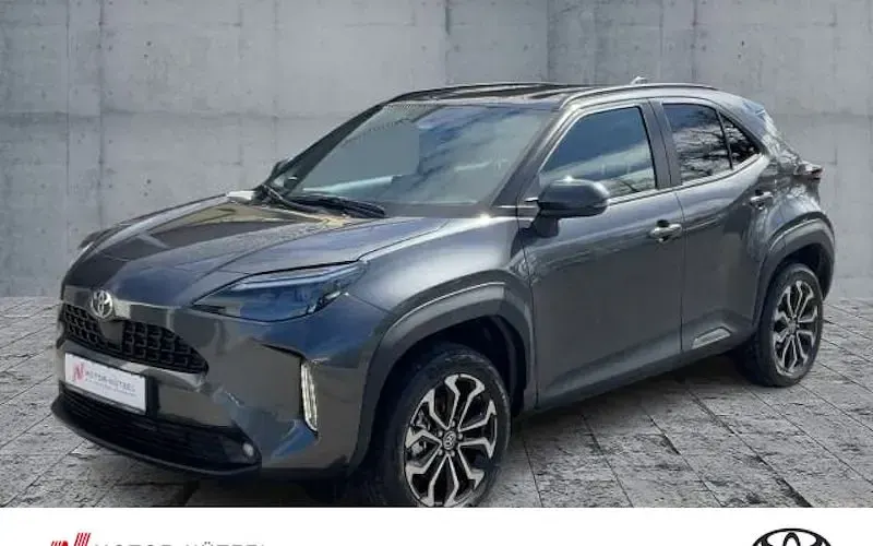 Neu Toyota Yaris Cross 131 PS (96 kW) 2025 Schwarz SUV