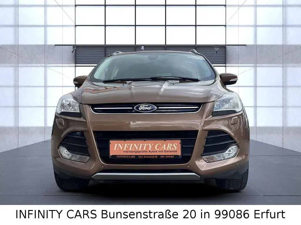 Usado Ford Kuga Titanium 150 HP (110 kW) 2014 Castanho SUV