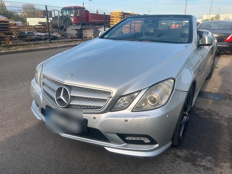 Usata Mercedes E350 2010 Argento Cabrio