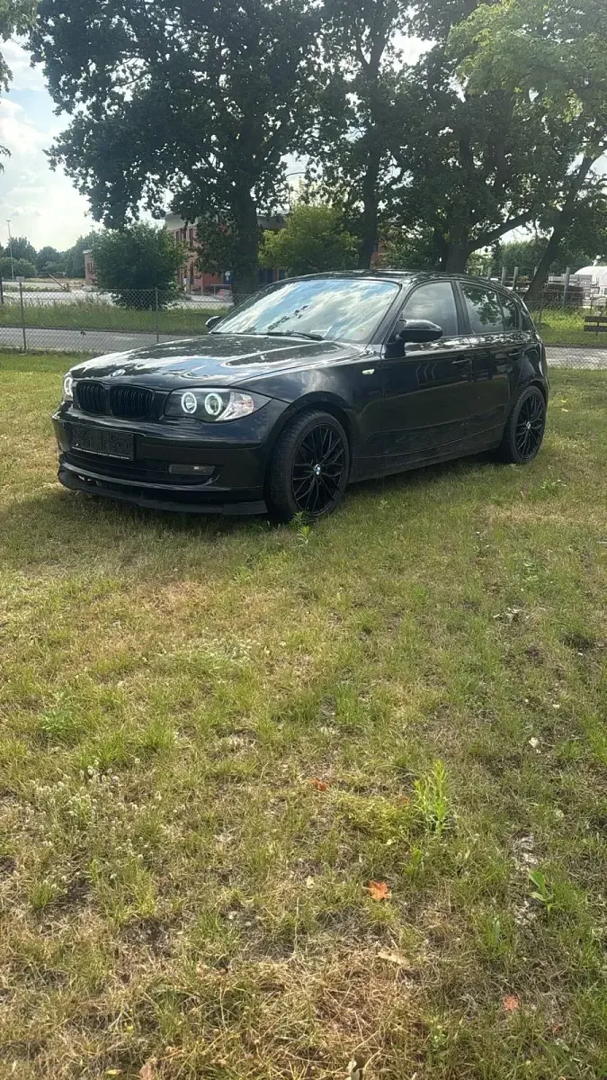 Gebraucht BMW 116 116 PS (85 kW) 2007 Schwarz Kleinwagen