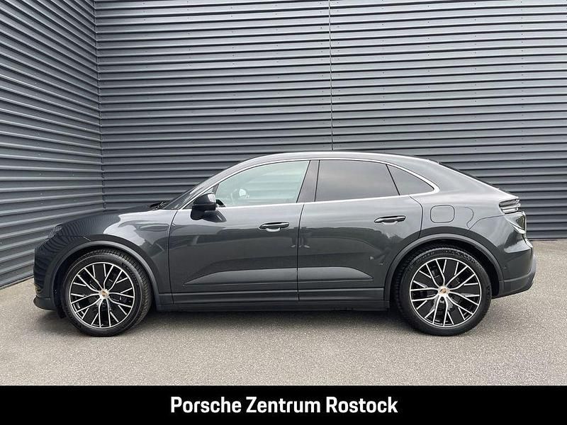 Gebraucht Porsche Macan 264 kW (360 PS) 2025 Vulkangraumetallic SUV